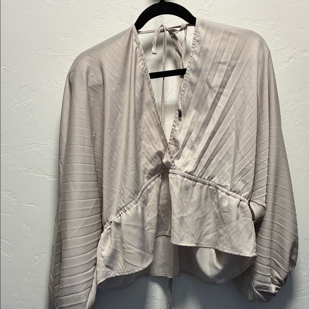 Easel Cream Pleated Women's Blouse